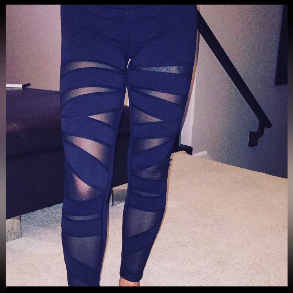 Lululemon Hightimes Tech Mesh